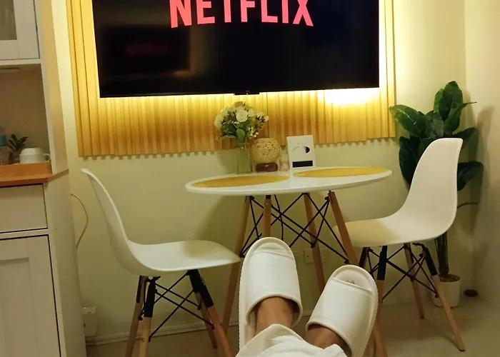Lovers' Cozy 1br Near Mall And Airport With Free Netflix Premium And 100 Mbps Wifi *
