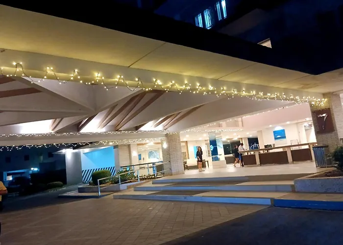Lovers' Cozy 1br Near Mall And Airport With Free Netflix Premium And 100 Mbps Wifi Manila